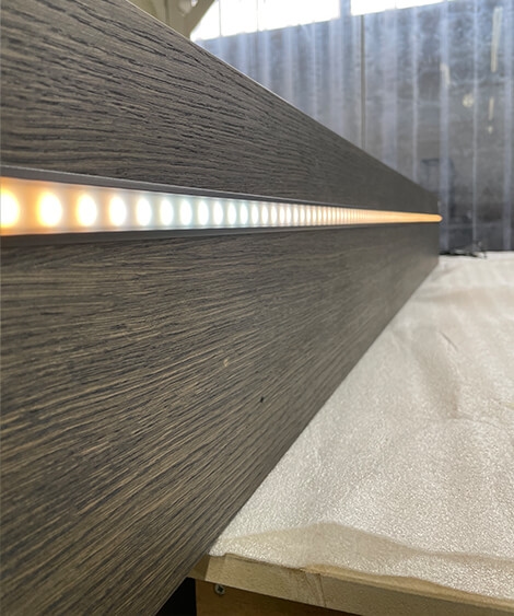 Eiken met Ledstrip | wandplank.nl